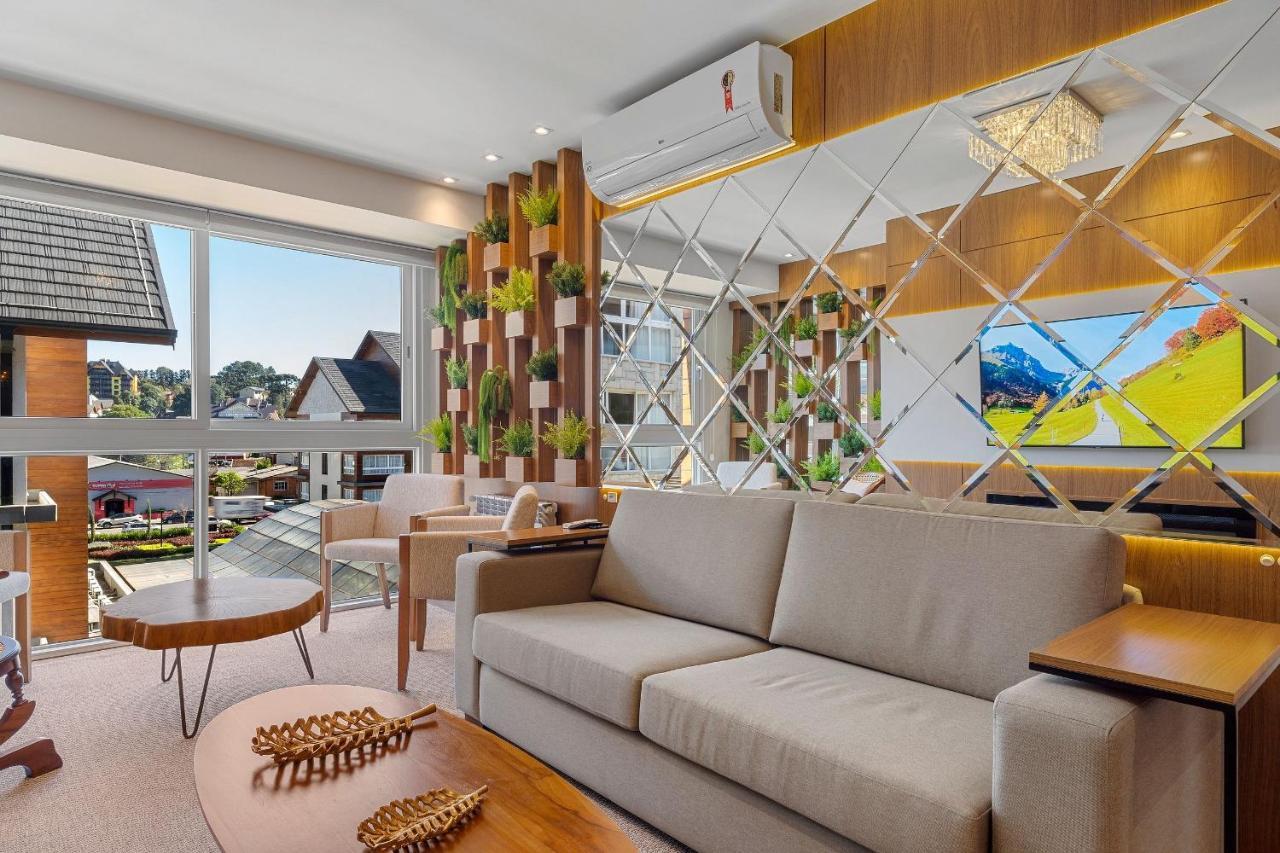 Vita Boulevard Luxo 2 Suites By Achei Gramado Esterno foto